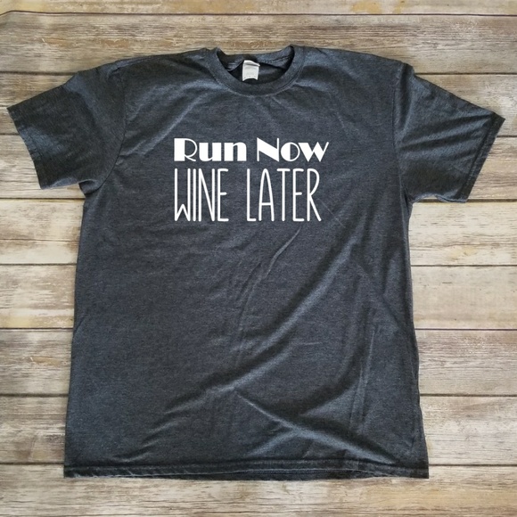 Run Now, Wine Later / unisex Comfortable T-shirt - Picture 2 of 3